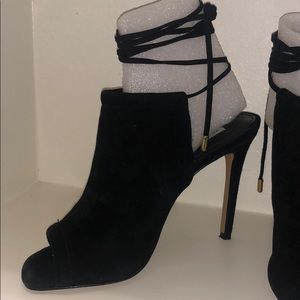 Steve Madden - Sophie - Black Suede